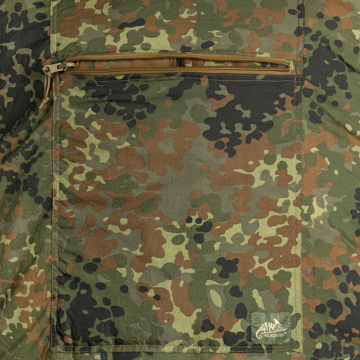 Ponczo Helikon Swagman Roll Climashield Apex z funkcją śpiwora - Flecktarn
