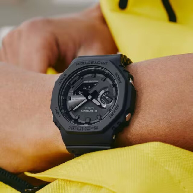 Zegarek Casio G-Shock Octagon GA-B2100-1A1ER