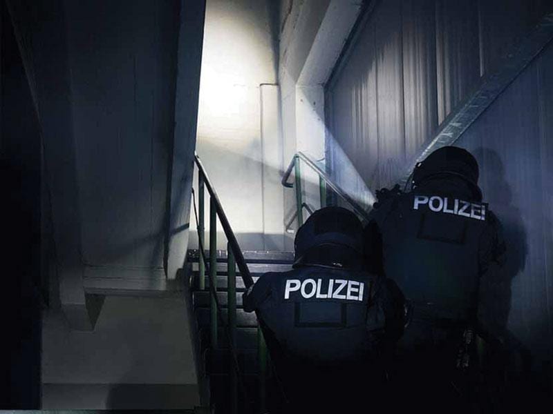 Latarka Ledlenser T2 - 240 lumenów