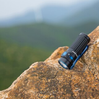 Latarka akumulatorowa Olight Baton 4 Black - 1300 lumenów