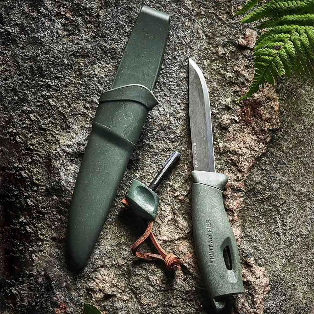 Nóż Light My Fire Swedish FireKnife BIO z krzesiwem - Sage Green
