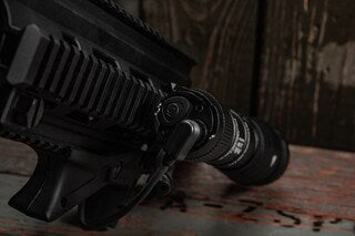 Latarka na broń Streamlight ProTac 2.0 Rail Mount z włącznikiem żelowym - 2000 lumenów