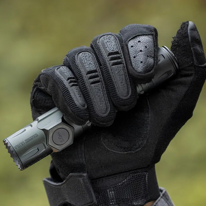 Latarka taktyczna Olight Warrior Ultra Stealth Grey - 2500 lumenów