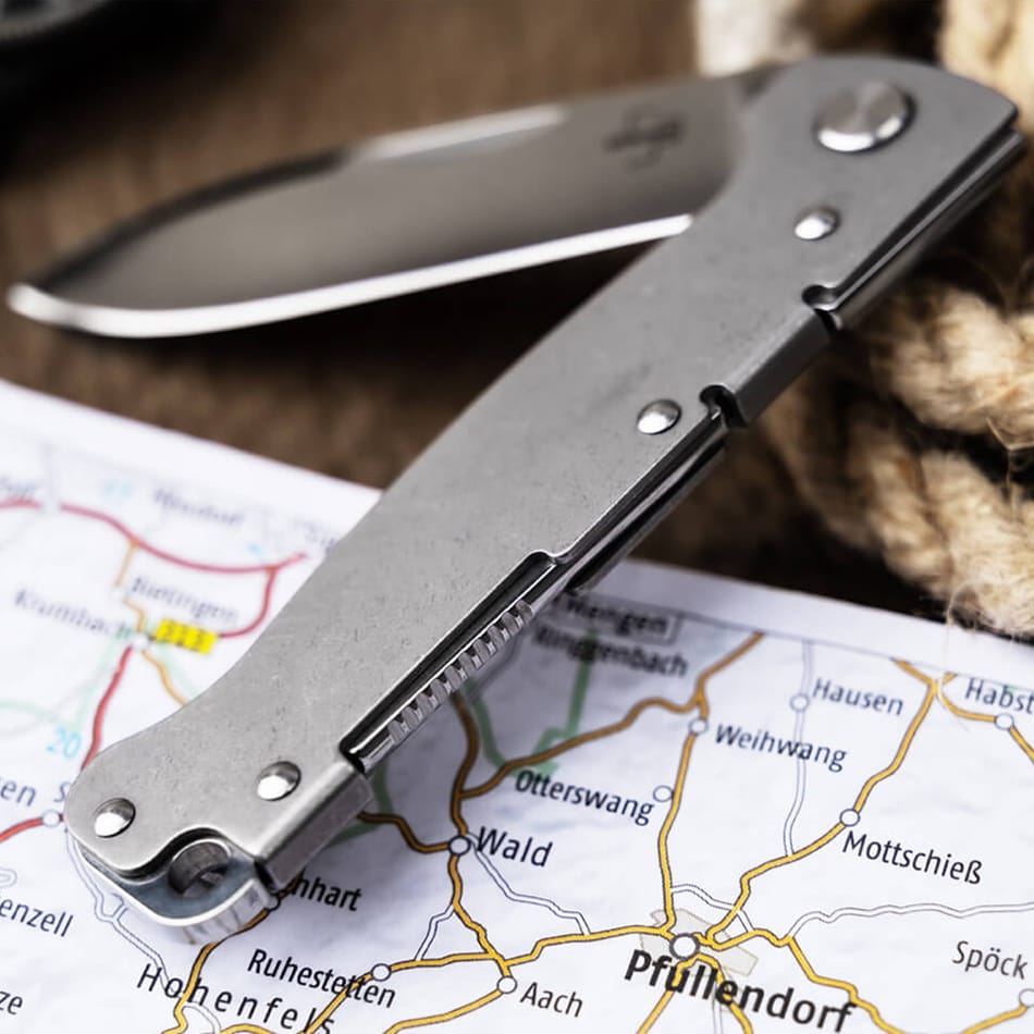 Nóż składany Boker Plus Atlas - BackLock Drop-Point