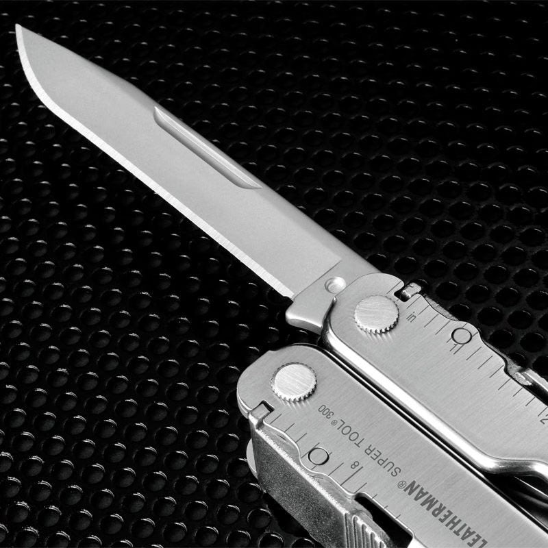 Multitool Leatherman Super Tool 300 Black z kaburą