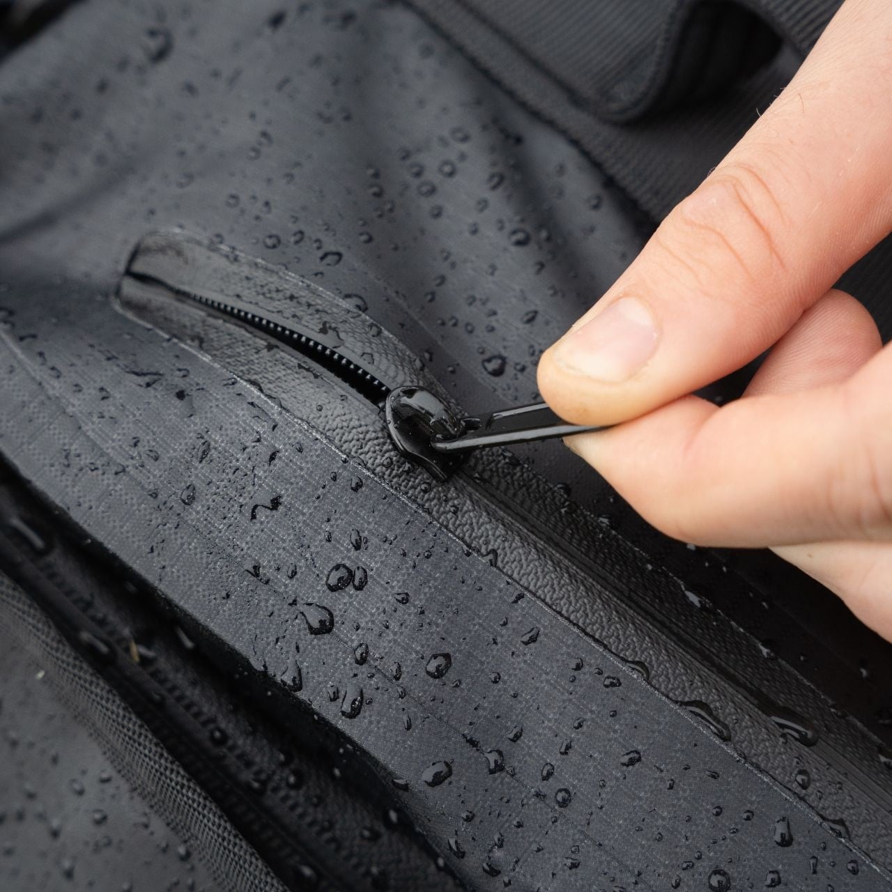 Torba wodoodporna Alpinus Maui 30 l - Czarna