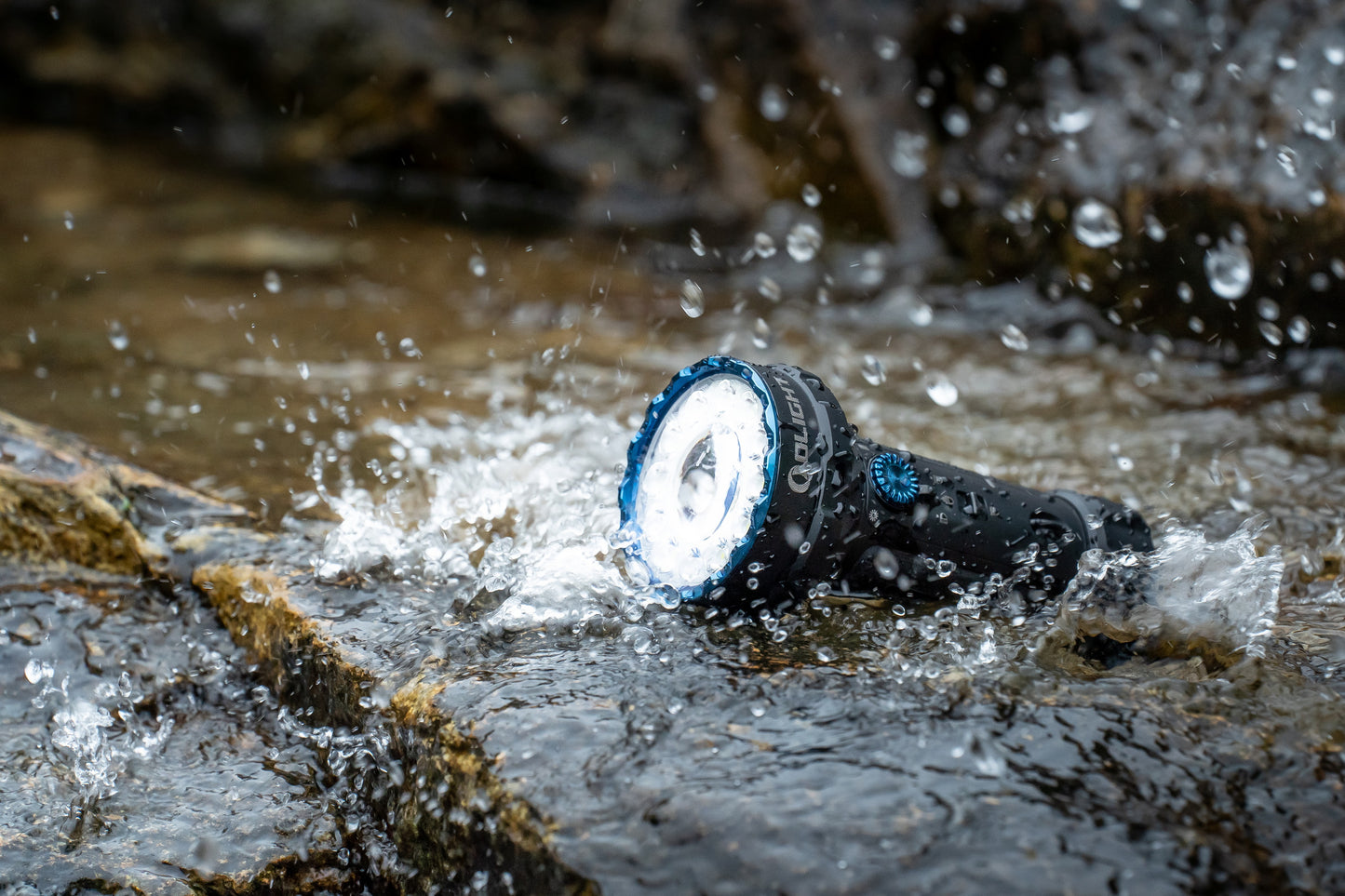 Latarka akumulatorowa Olight Marauder Mini 2 Black - 10000 lumenów, zasięg 750 m