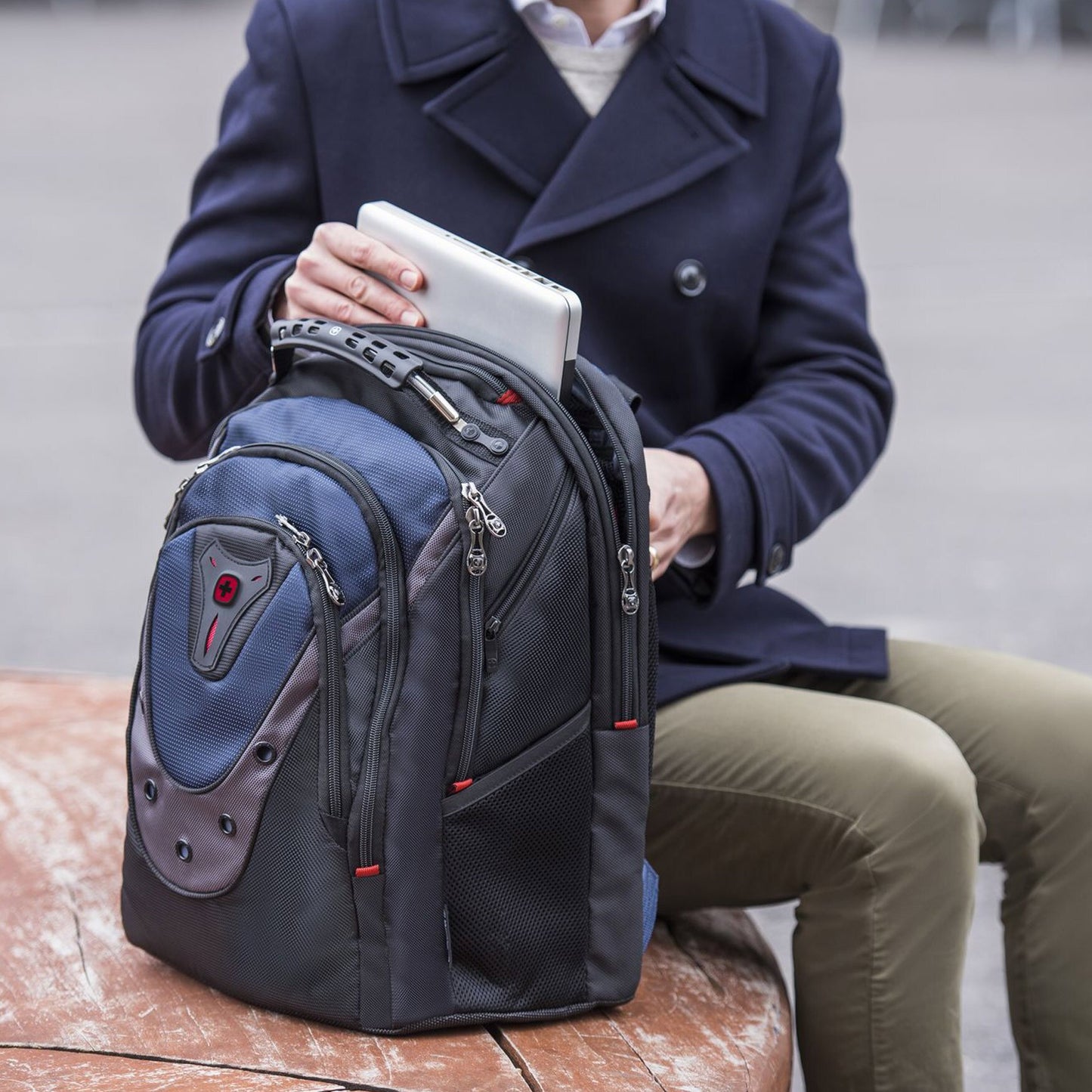 Plecak Wenger Ibex 23 l - Niebieski