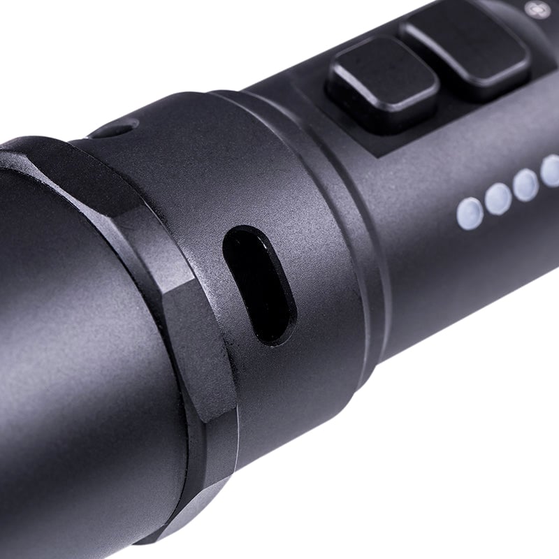 Latarka Nextorch P86 z gwizdkiem 120 dB - 1600 lumenów