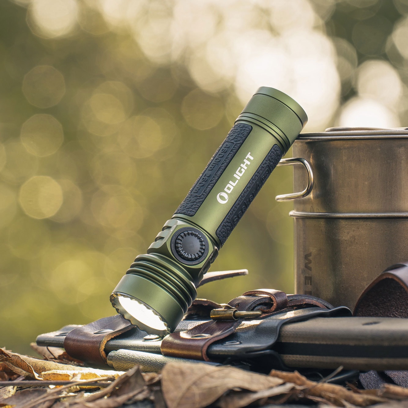 Latarka taktyczno-poszukiwawcza Olight Seeker 4 Pro Cool White OD Green - 4600 lumenów