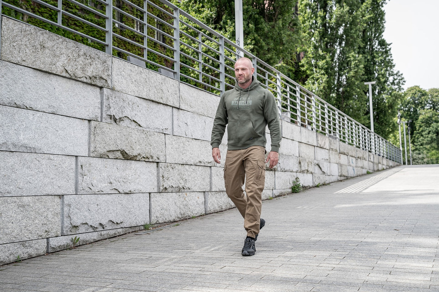 Spodnie Pentagon Invictus Tactical Joggers - Coyote