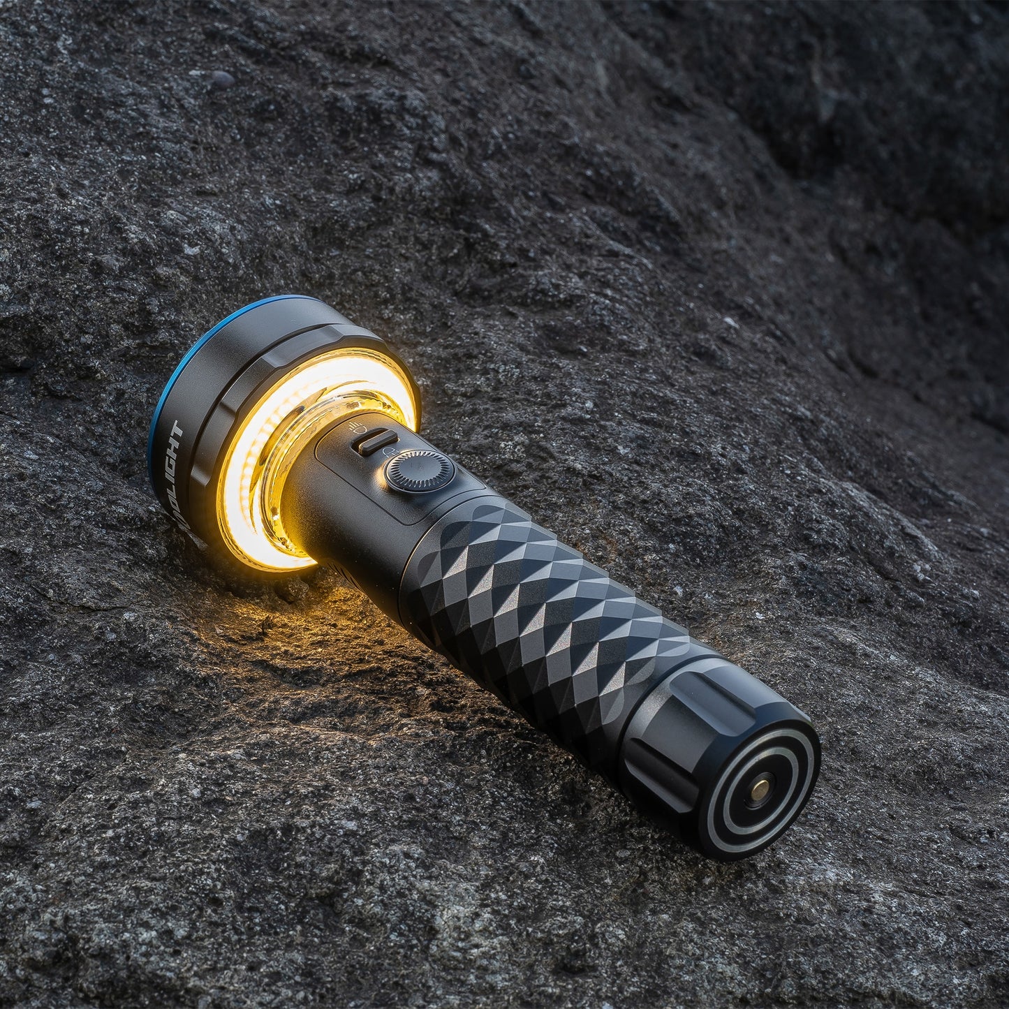 Latarka Olight Prowess Black - 5000 lumenów