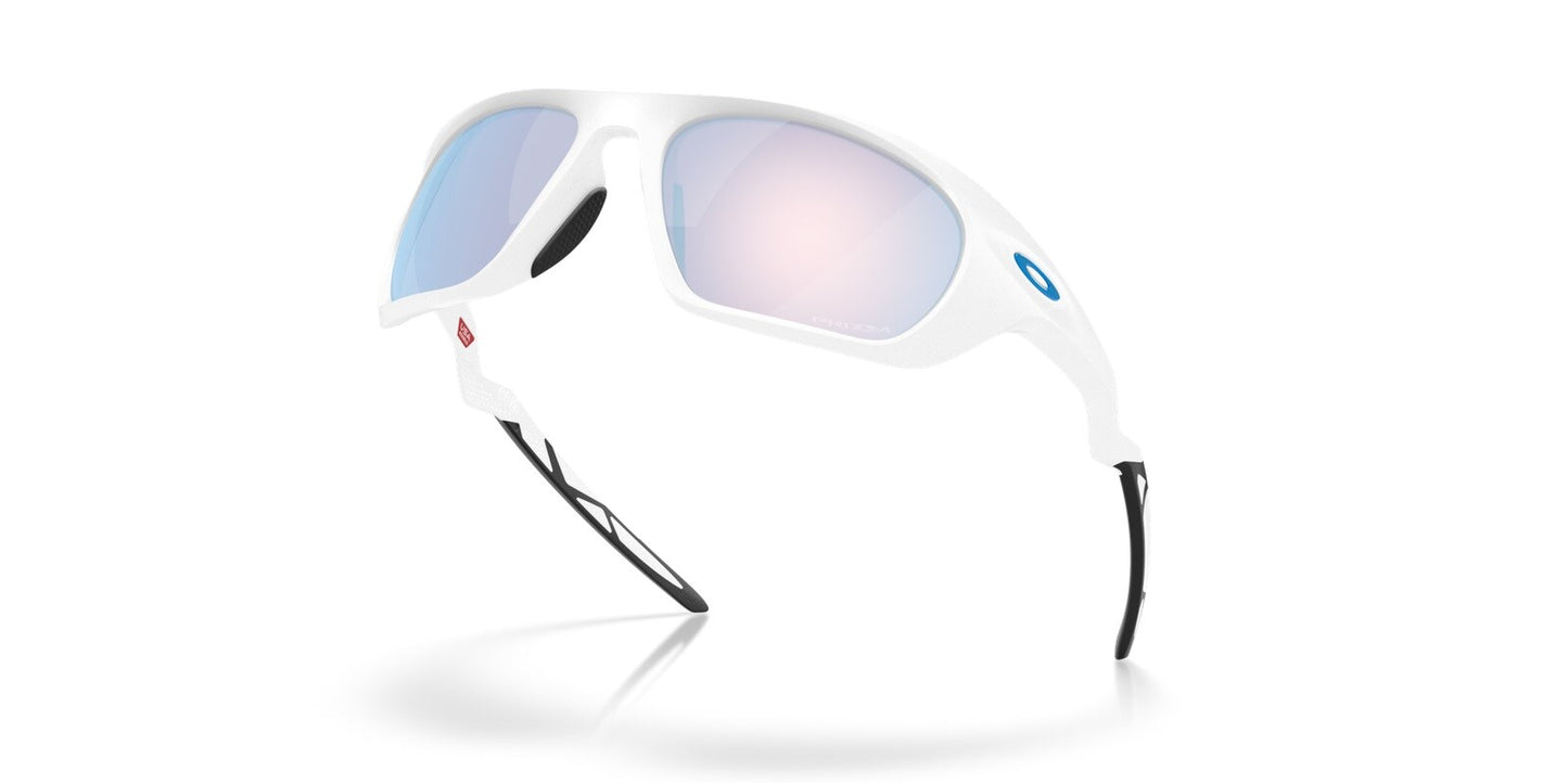 Okulary przeciwsłoneczne Oakley Lateralis - Matte White/Prizm Snow Sapphire