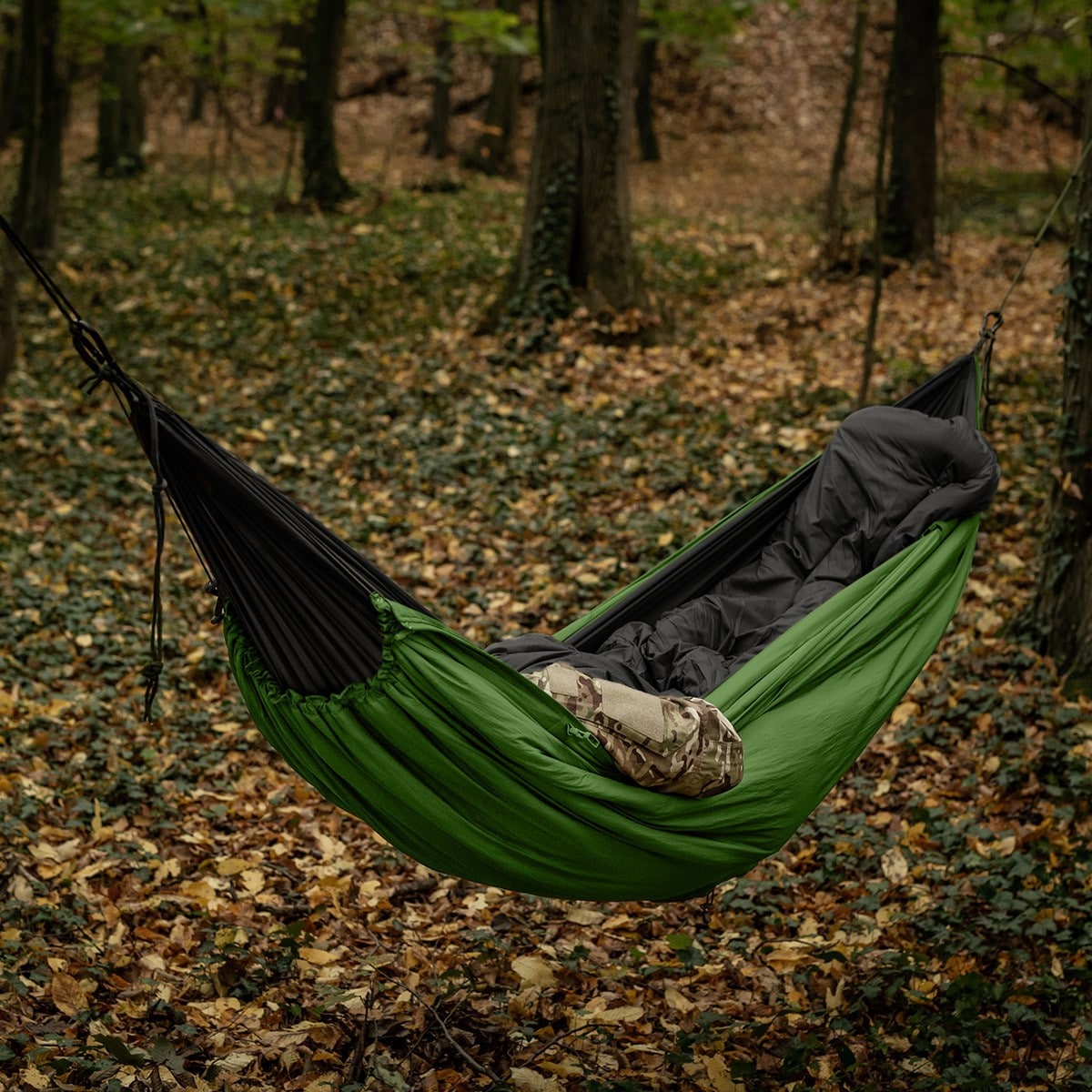 Ponczo Helikon Swagman Roll Climashield Apex z funkcją śpiwora - Grass Green