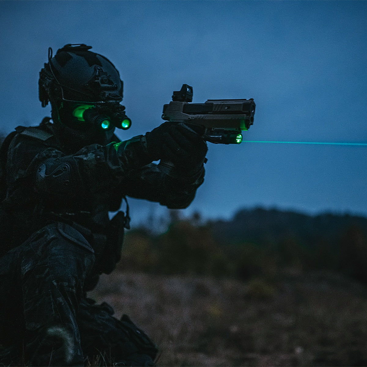 Latarka na broń z celownikiem laserowym Olight BALDR Pro R - 1350 lumenów, Green Laser