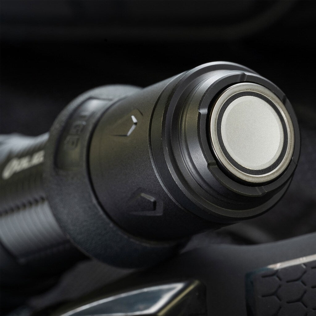 Latarka taktyczna Olight Warrior X 4 Matte Black - 2600 lumenów