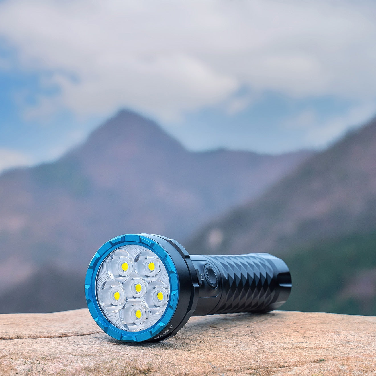 Latarka Olight Prowess Black - 5000 lumenów