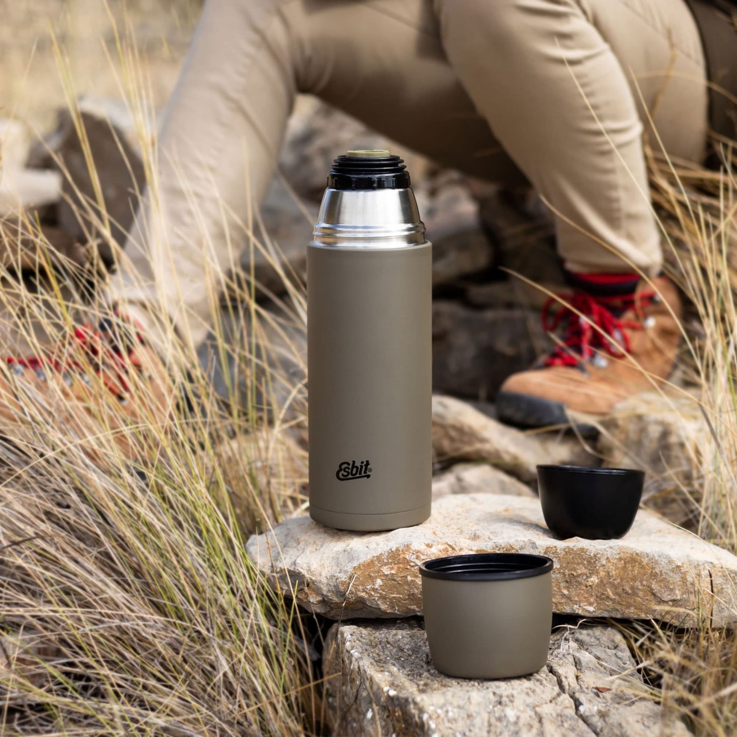 Termos Esbit Vacuum Flask 0,5l - Olive Green