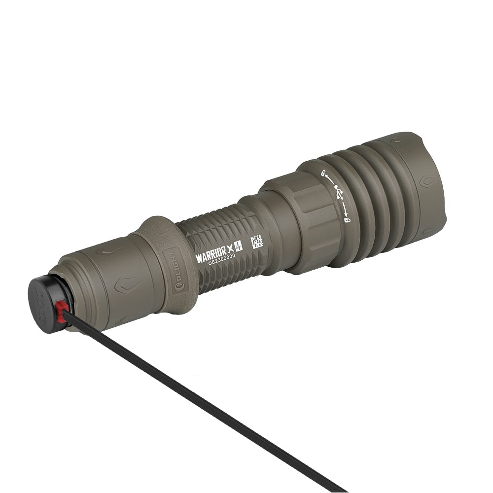 Latarka taktyczna Olight Warrior X 4 Flat Dark Earth - 2600 lumenów