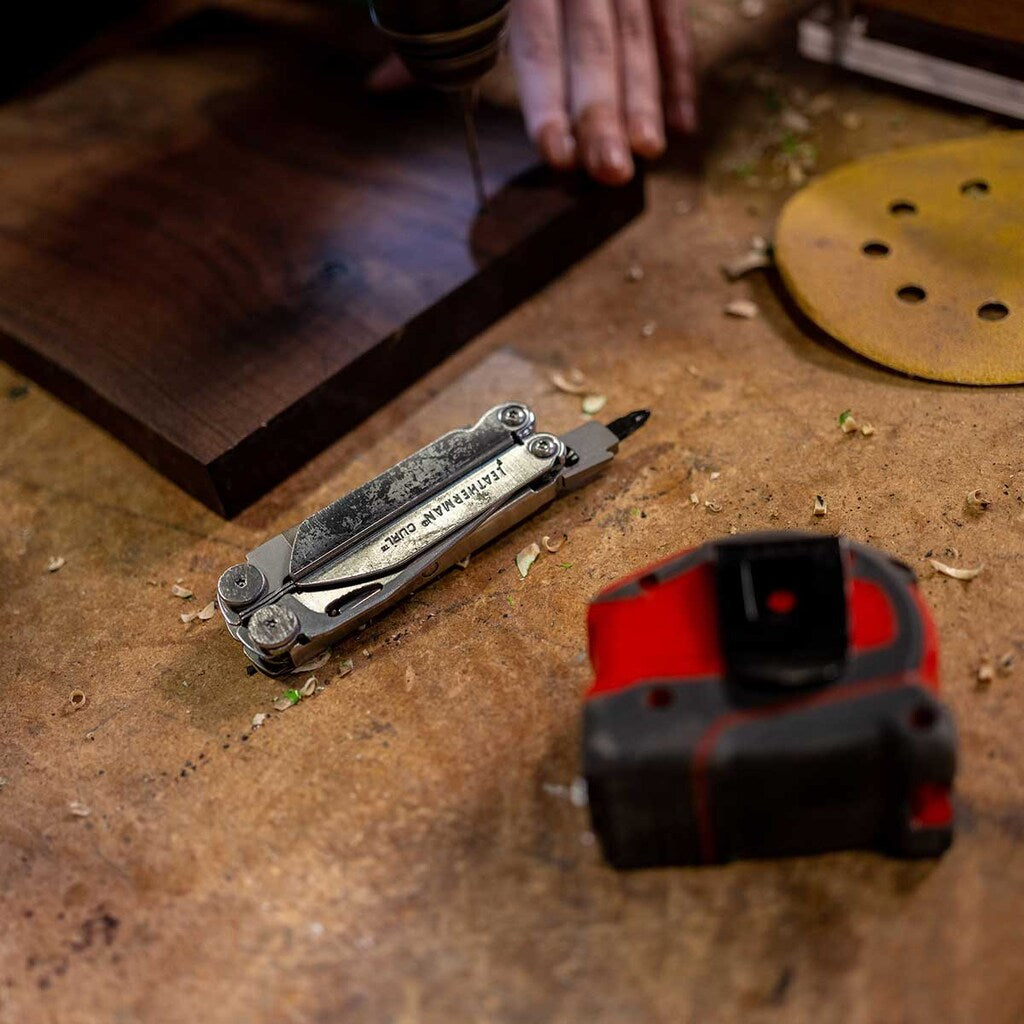 Multitool Leatherman Curl z kaburą