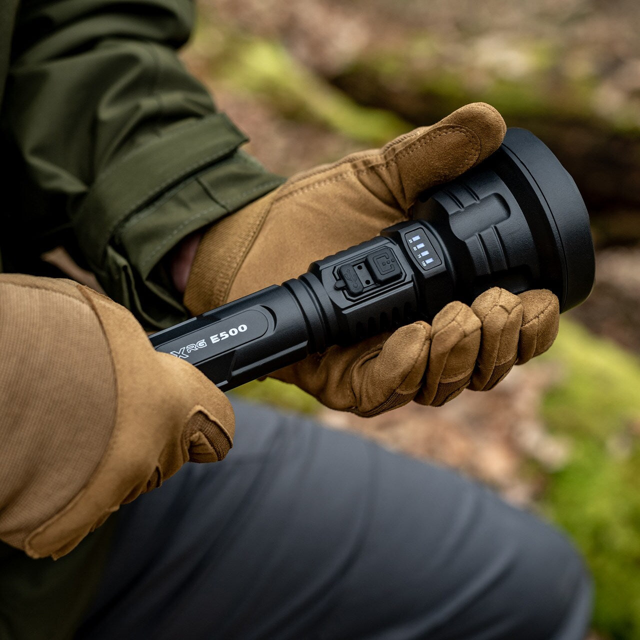 Latarka akumulatorowa XRG E500 Thrower - 1200 lumenów