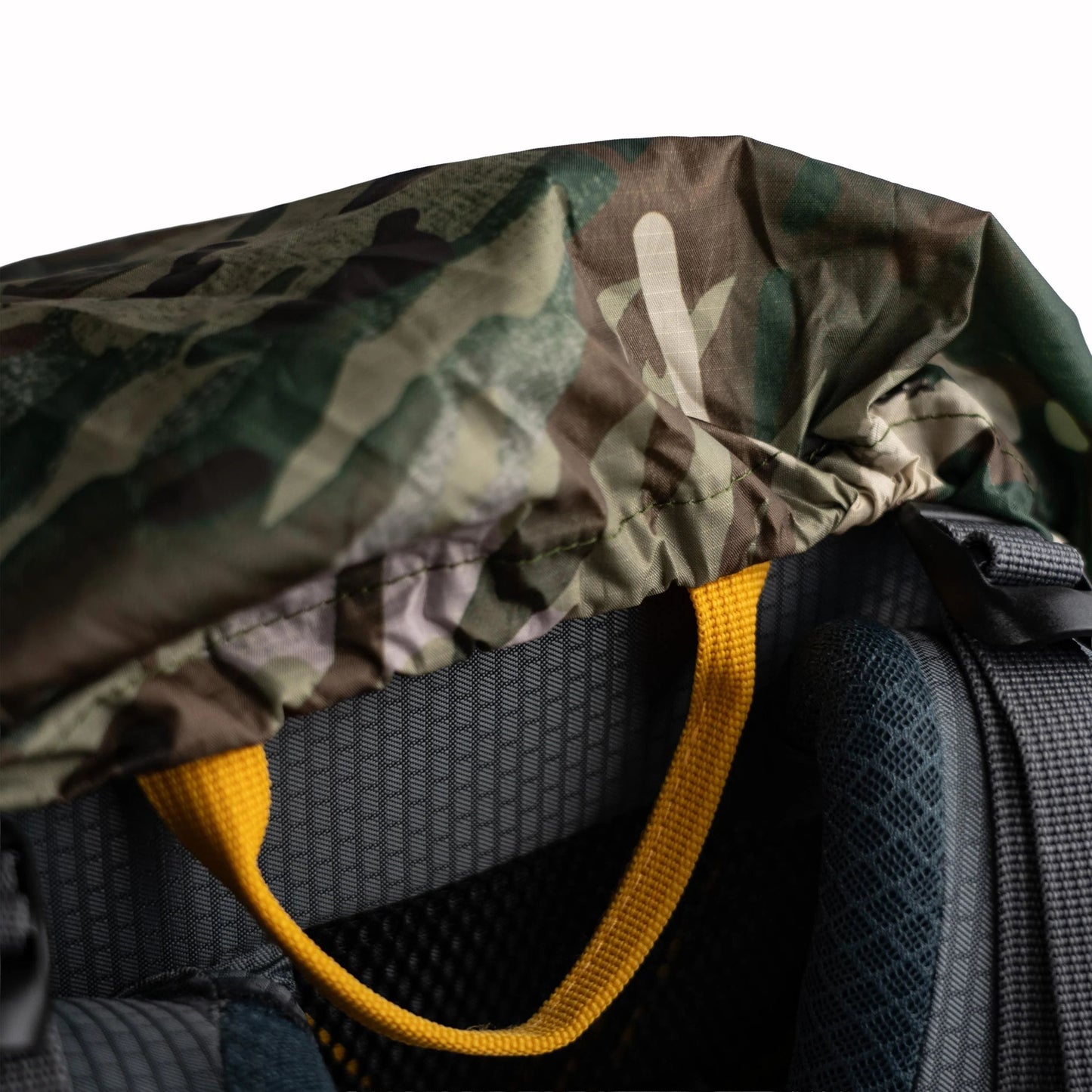 Pokrowiec na plecak Highlander Outdoor Duck’s Back Raincover Medium 35-45 l - Arid MC Camo