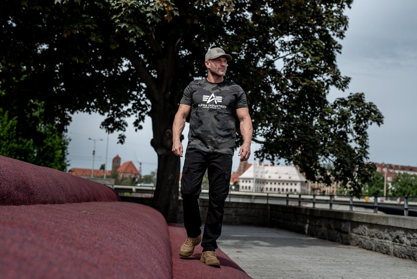 Koszulka T-shirt Alpha Industries Basic - Black Camo