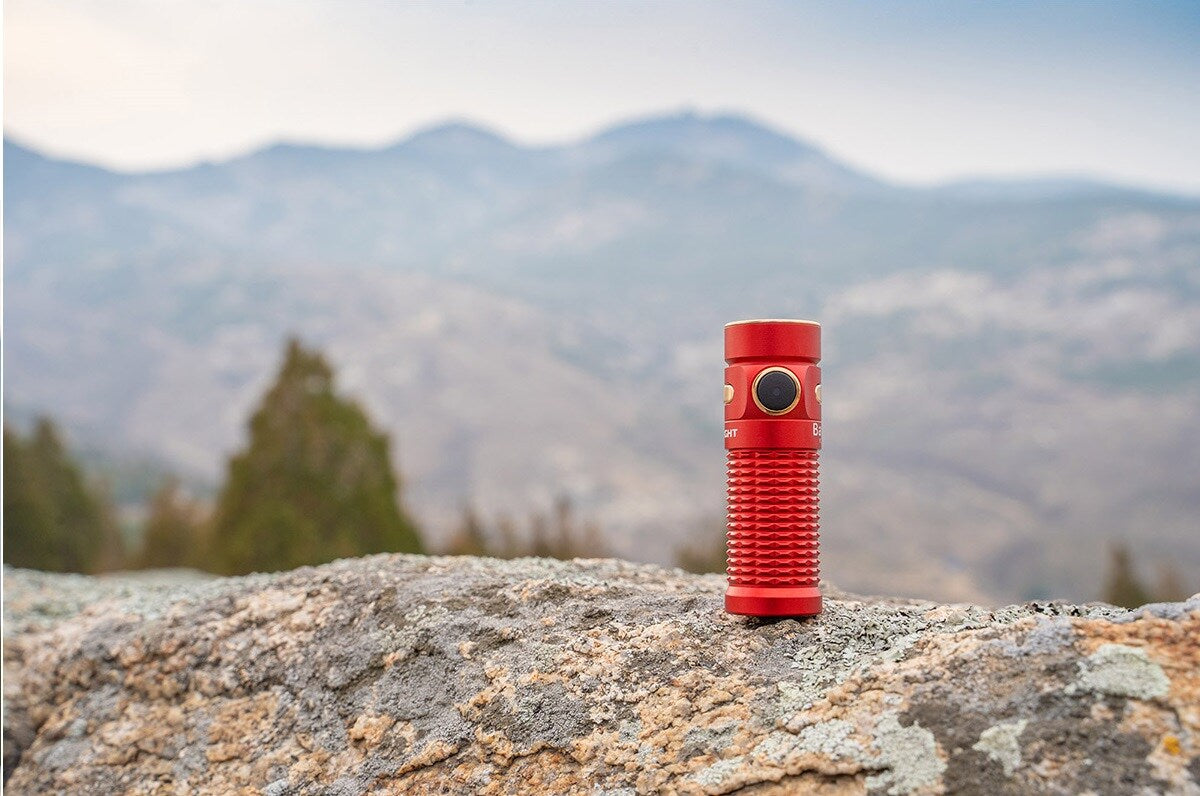 Latarka akumulatorowa Olight Baton 3 Red - 1200 lumenów