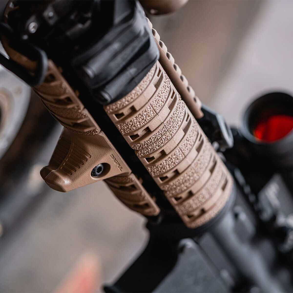 Zestaw osłon szyny Magpul XTM Enchanced Rail Panels - Flat Dark Earth