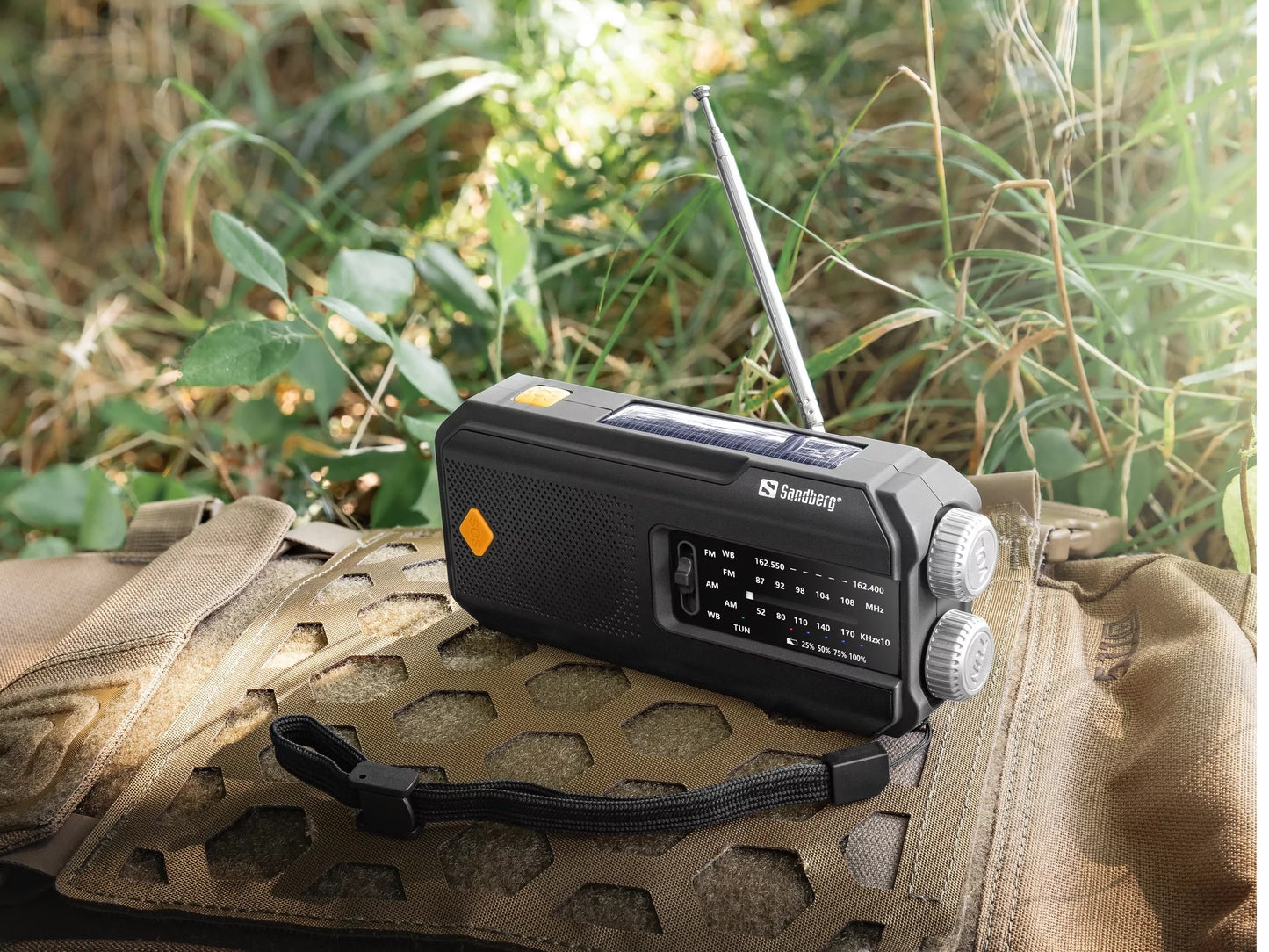 Radio alarmowe Sandberg Survivor All-in-1 2000 AM/FM