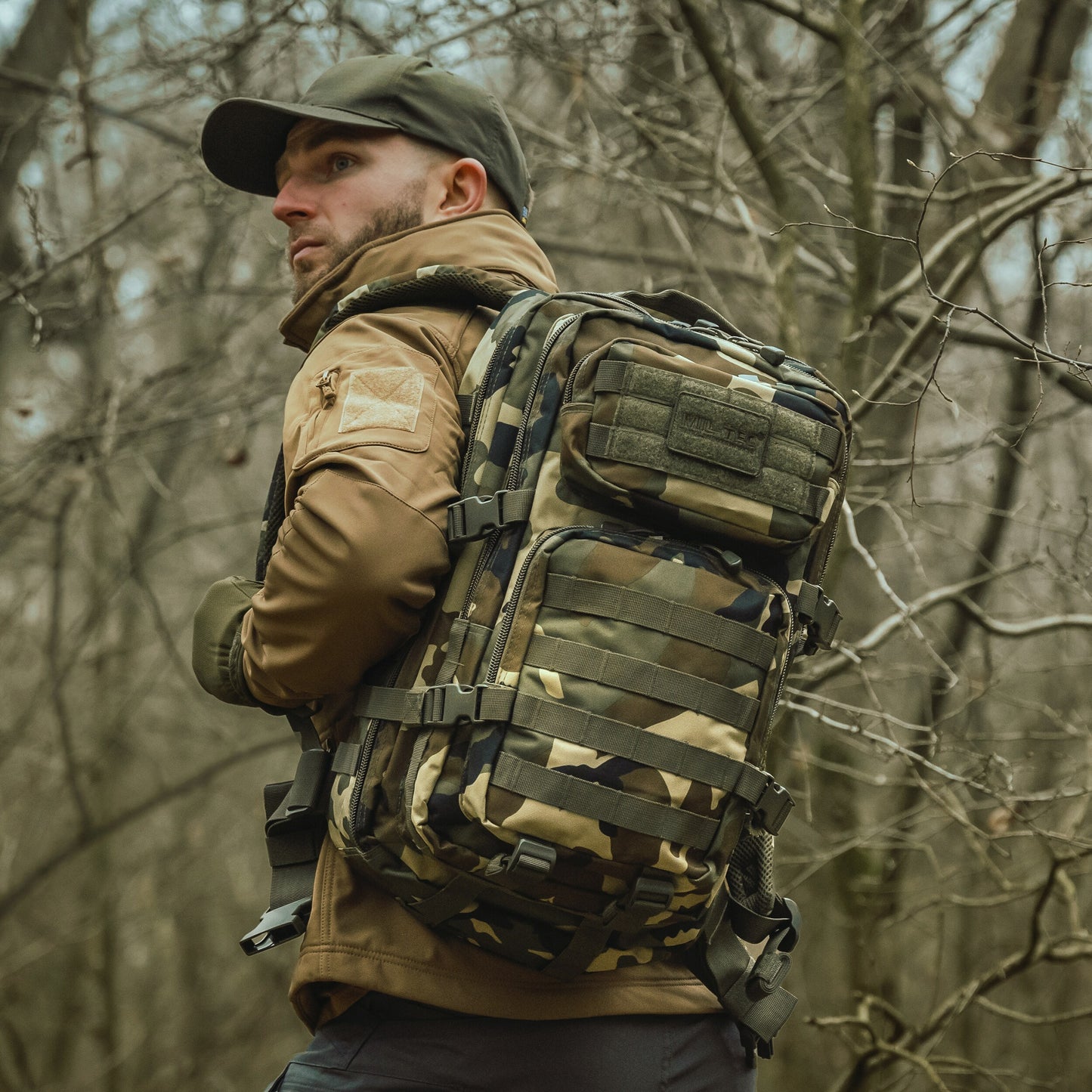 Plecak Mil-Tec Assault Pack Small 20 l - Woodland