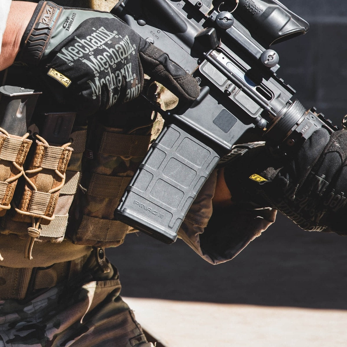 Magazynek 30 nabojowy Magpul PMAG 30 AR/M4 GEN M2 MOE kal. 5.56x45 mm do karabinków AR15/M16/M4 - Black