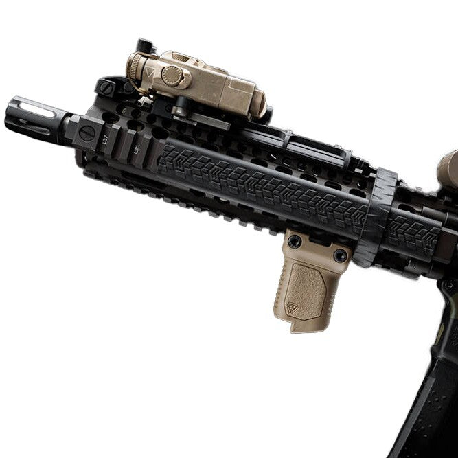 Chwyt przedni Strike Industries Picatinny Angled Vertical Grip Short - Flat Dark Earth