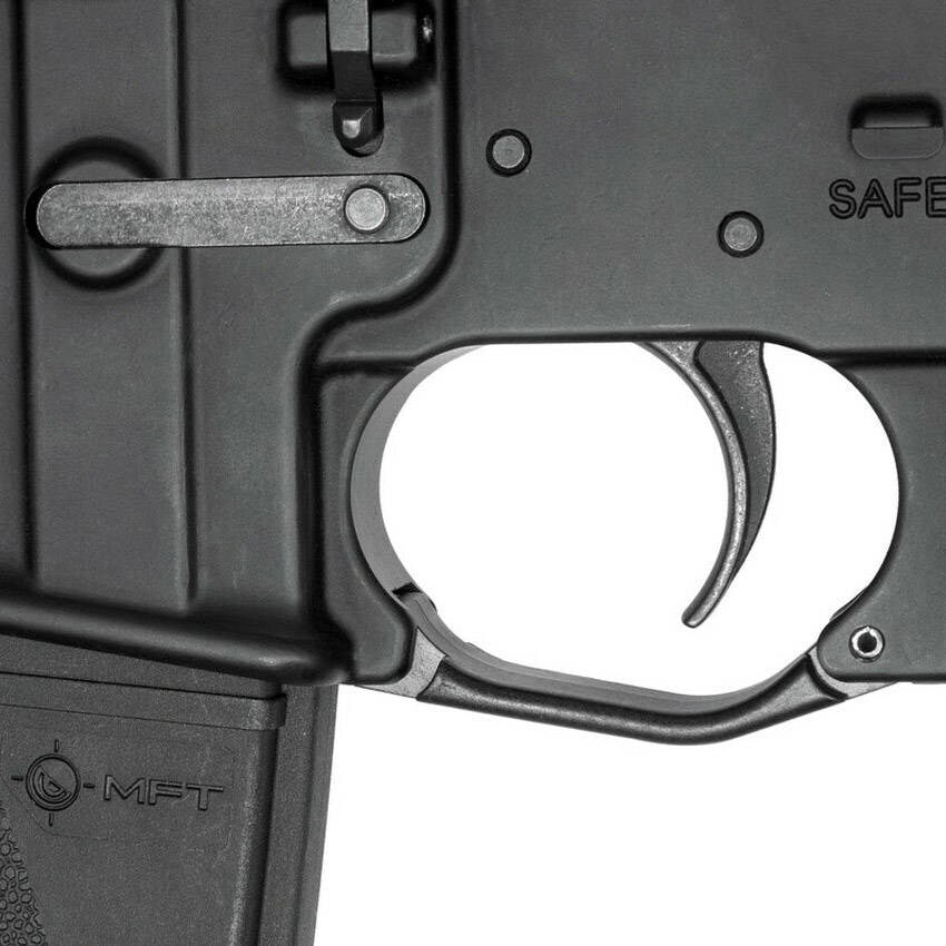 Osłona spustu MFT E-VolV Enhanced Trigger Guard do karabinków AR15 E2ARETG-BL