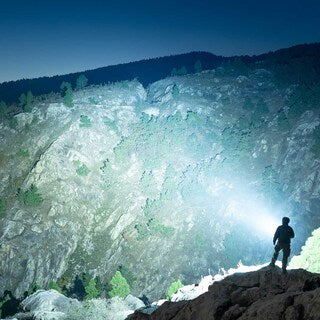 Latarka akumulatorowa Olight Marauder Mini Black - 7000 lumenów, zasięg 600 m