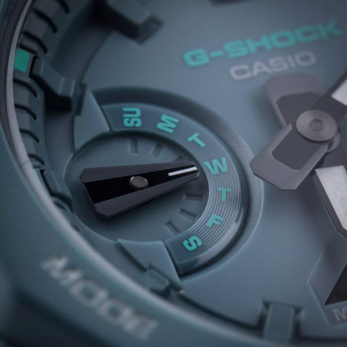 Zegarek damski Casio Mini GMA-S2100GA-3AER