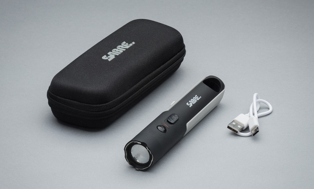 Paralizator Sabre 2-in-1 Stun Gun z latarką - Black