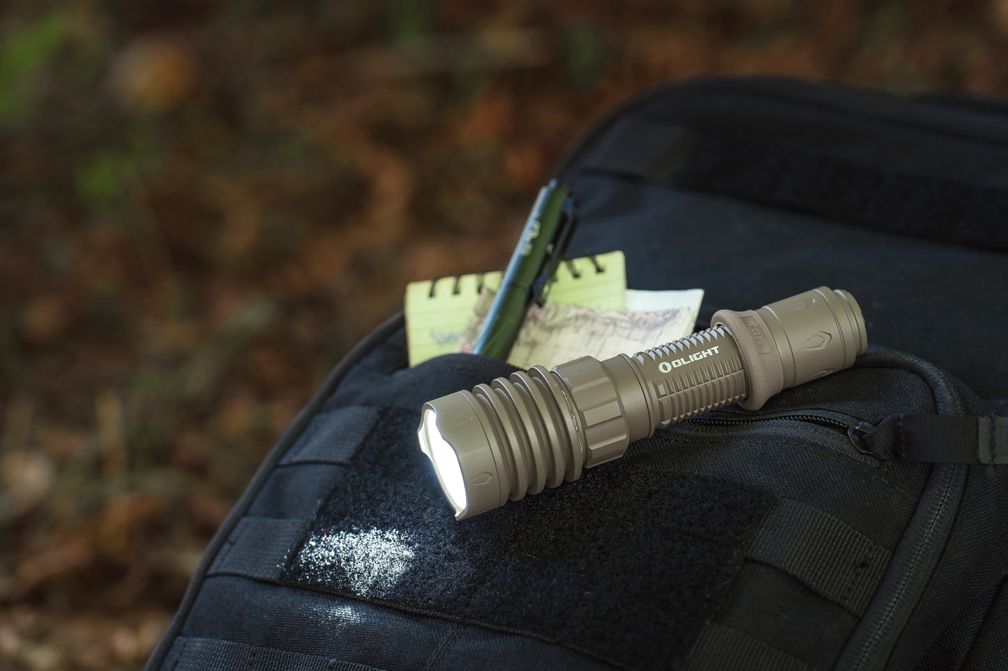 Latarka taktyczna Olight Warrior X 4 Flat Dark Earth - 2600 lumenów