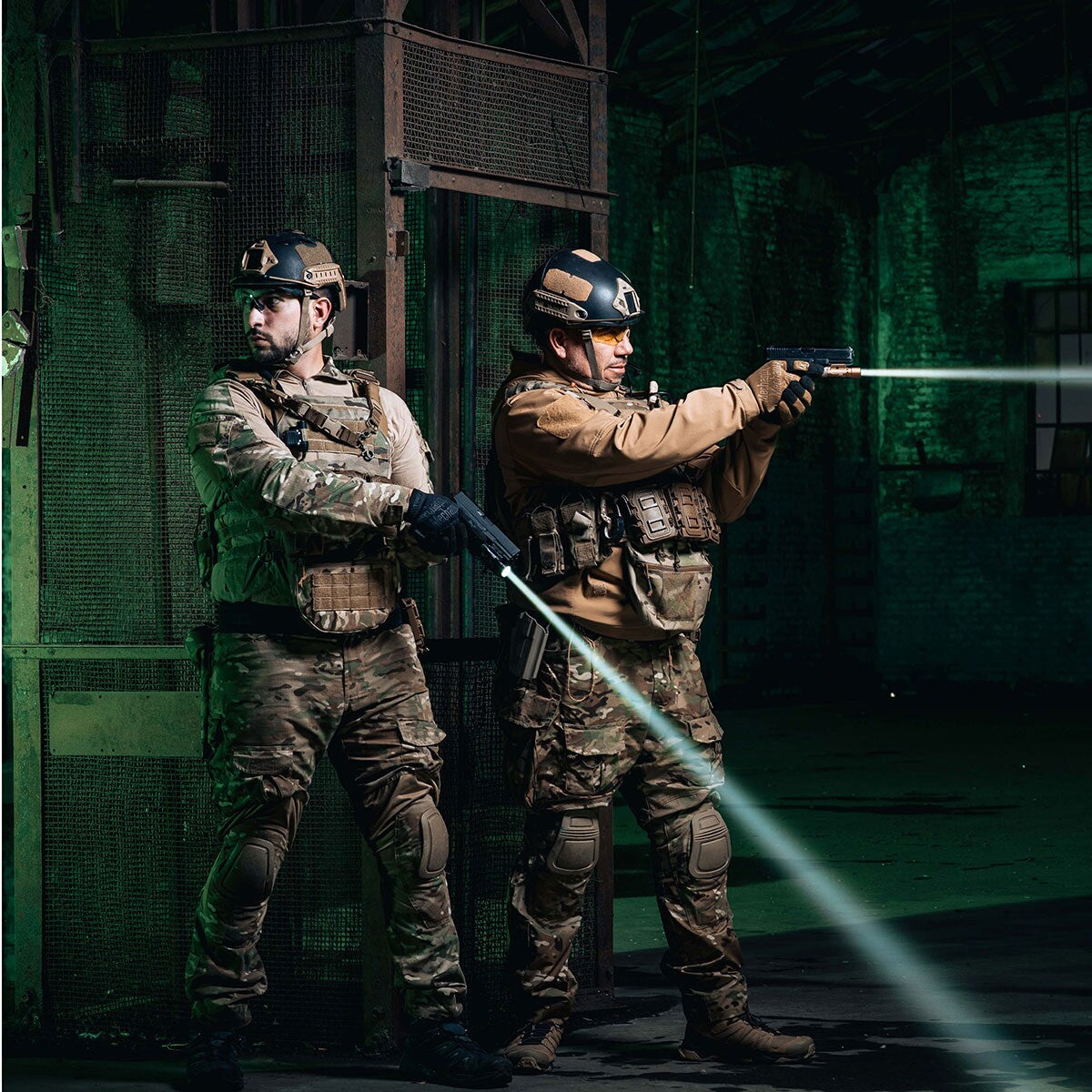 Latarka laserowa na broń Olight LEP Valkyrie Turbo Desert Tan - 250 lumenów