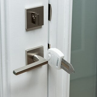 Uniwersalna blokada drzwi Sabre - White