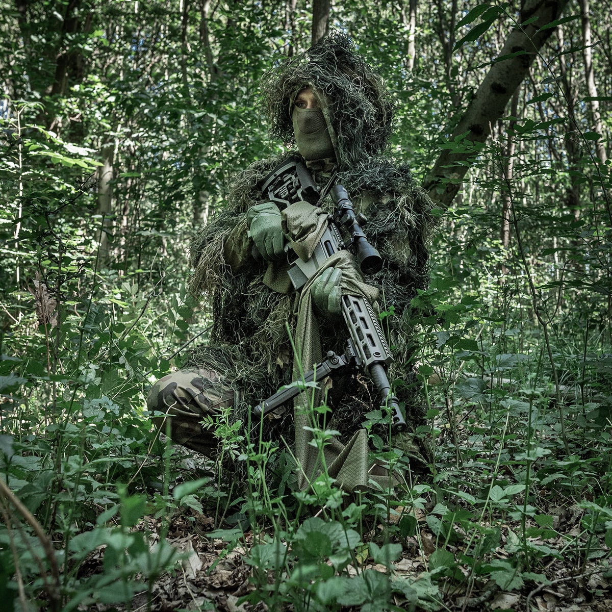 Strój maskujący MFH Ghilie Camo Parka Woodland