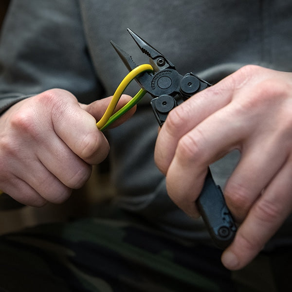 Multitool Leatherman Wave Plus Black z kaburą