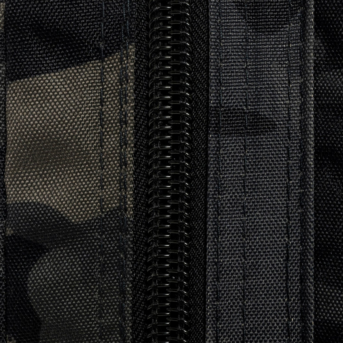 Plecak Mil-Tec Assault Pack Large 36 l - Dark Camo