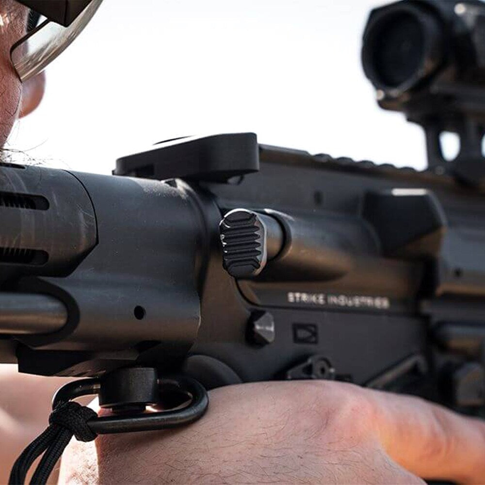 Dopychacz zamka Strike Industries AR Extended Forward Assist do karabinków AR15/AR10 - Black