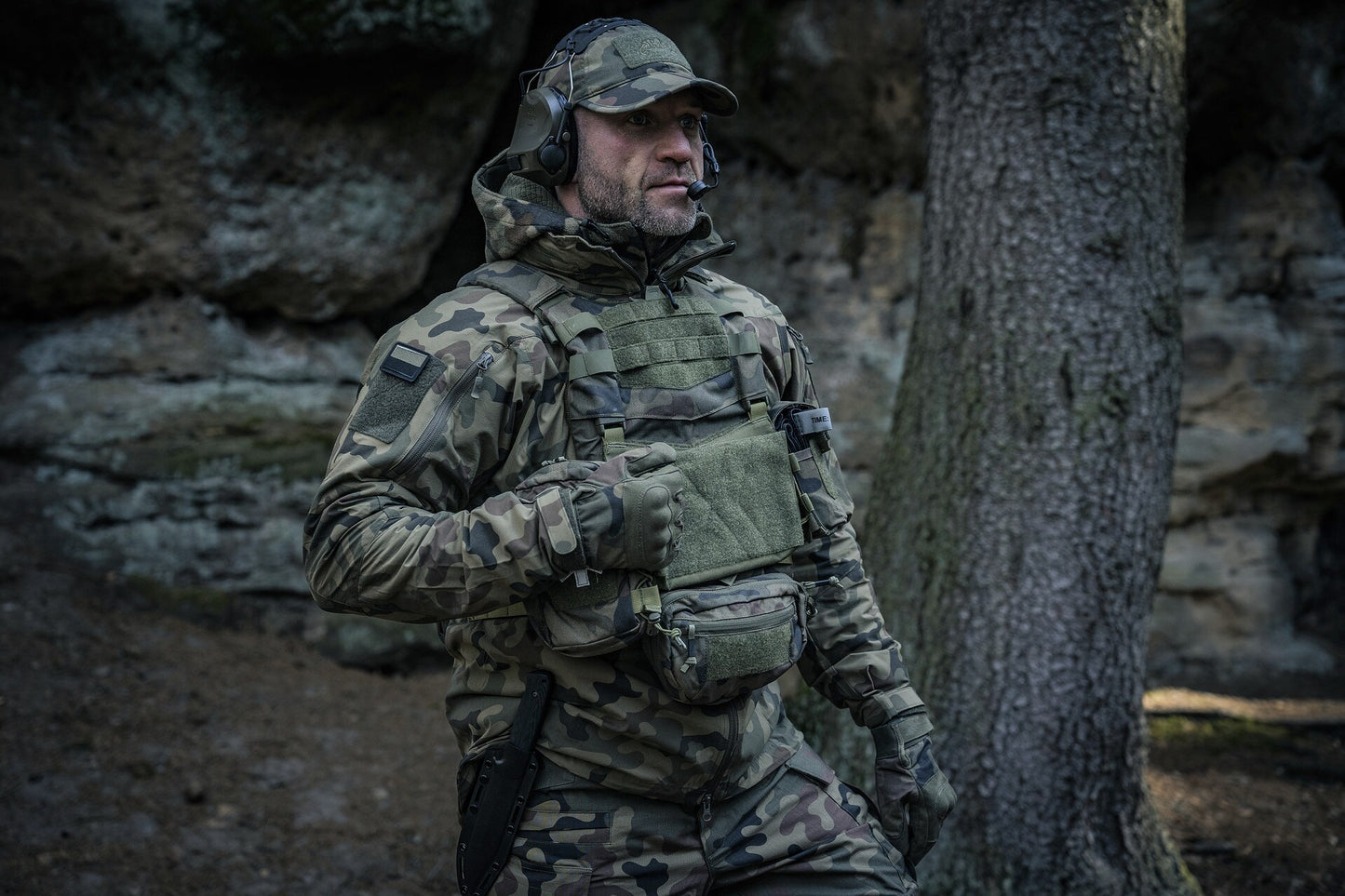 Ładownica Helikon Tourniquet Pouch na stazę taktyczną - wz.93 Pantera PL Woodland