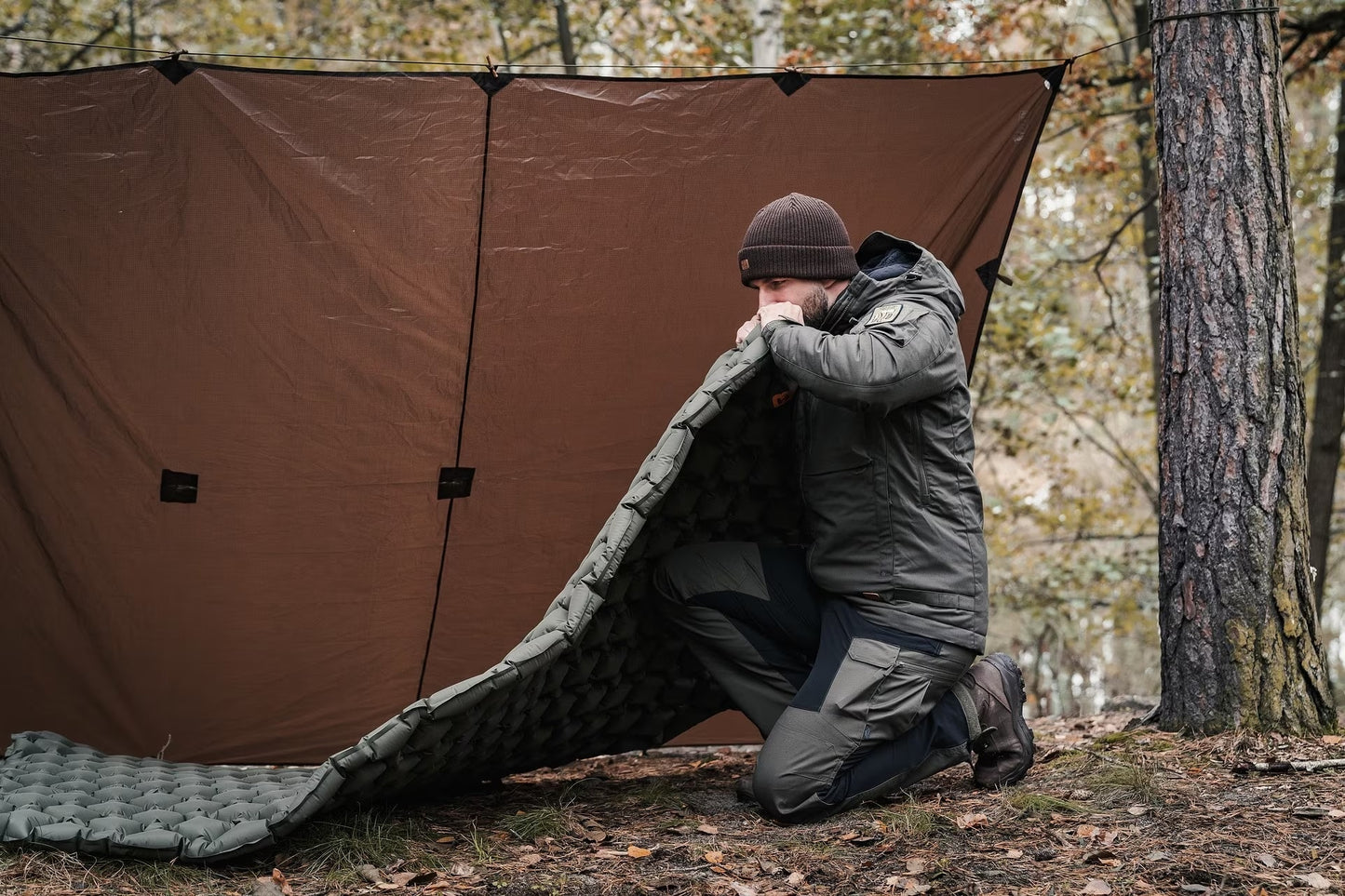 Łóżko polowe składane Mil-Tec US Style + materac Badger Outdoor + poduszka - zestaw