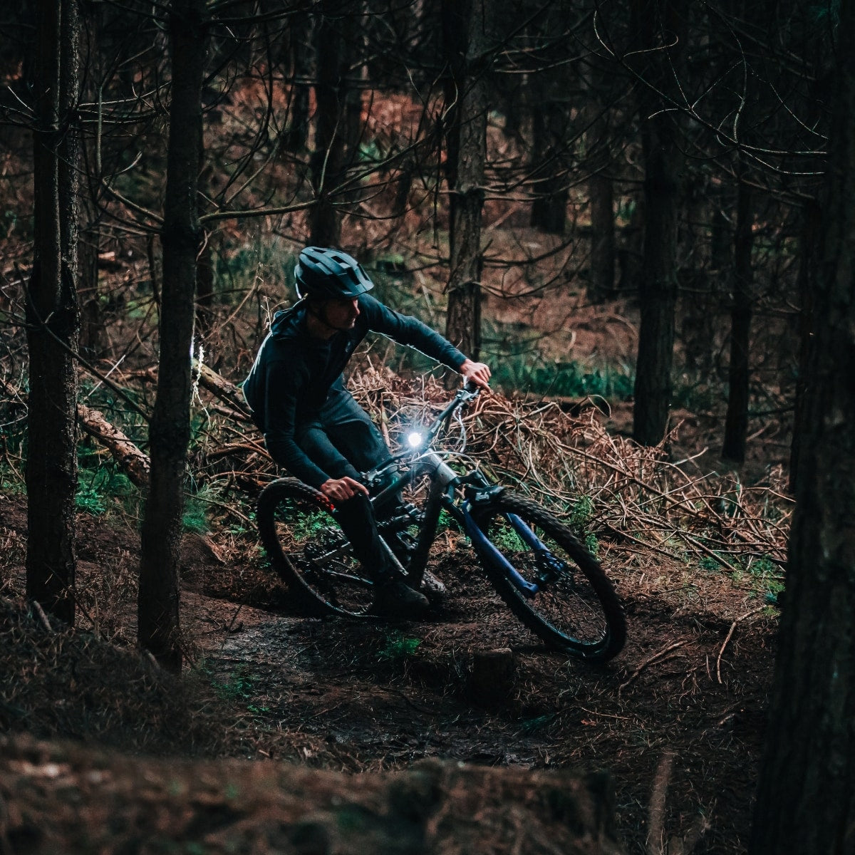 Światło rowerowe przednie z montażem Olight Magicshine Allty2000 - 2000 lumenów