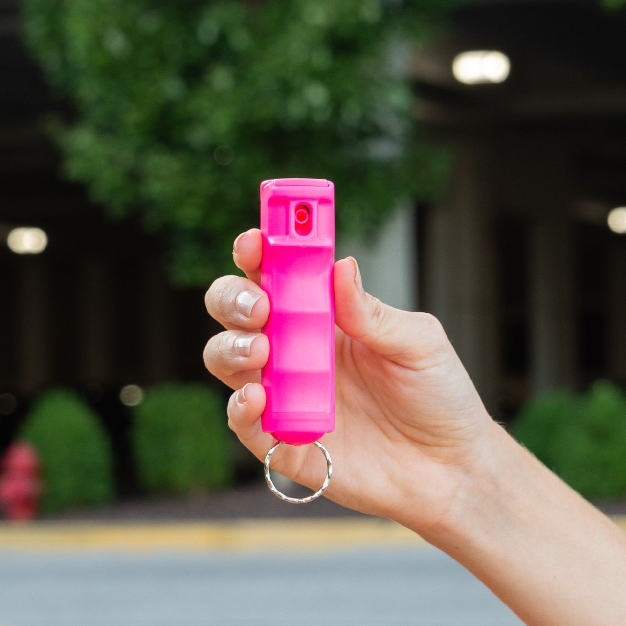 Gaz pieprzowy Sabre Finger Grip Flip Key Ring Pink 15,9 ml - żel