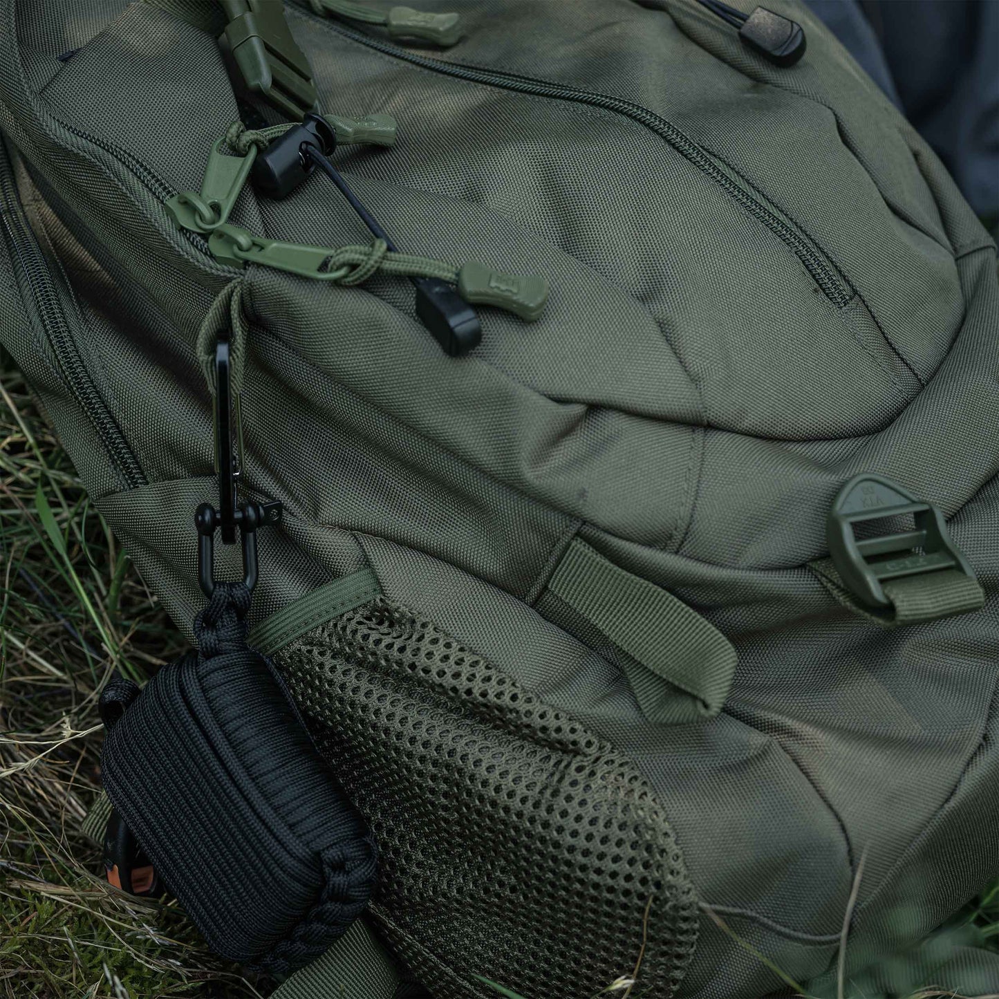 Plecak Badger Outdoor Peak 30 l Olive