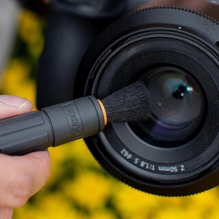 Przyrząd do czyszczenia optyki Carson C6 Jumbo Lens Cleaner
